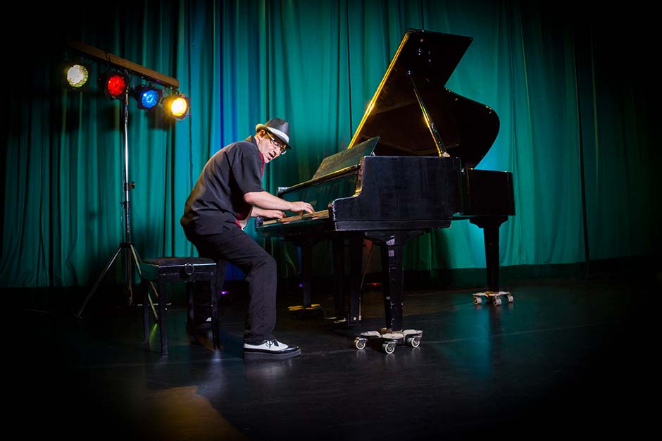 Andy Pink spielt Rock’n’Roll und Boogie Woogie